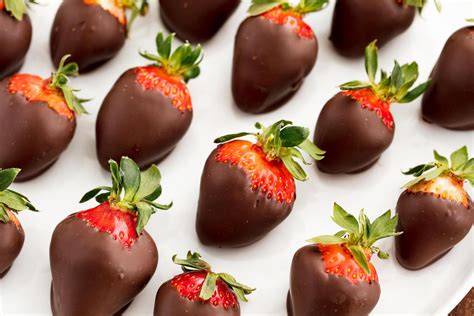 Chocolate Covered Strawberries : Sol Foods