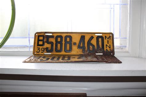 Vintage 1939 Minnesota License Plate Set Man Cave Decor