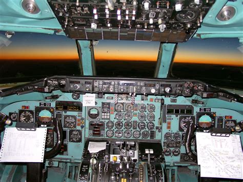 Md 80 Cockpit Hi-res Stock Photography And Images Alamy, 41% OFF