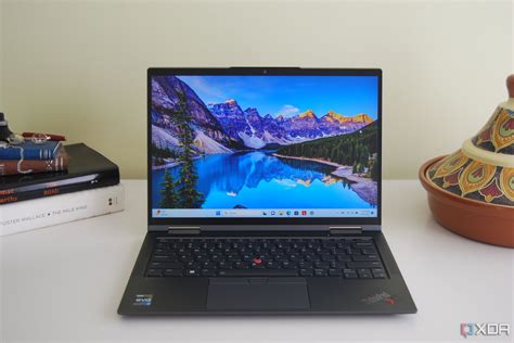 Lenovo ThinkPad X1 Yoga (Gen 8) review: A business convertible without compromises