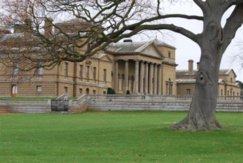 Explore Holkham Hall in Norfolk, England | PicturesOfEngland.com