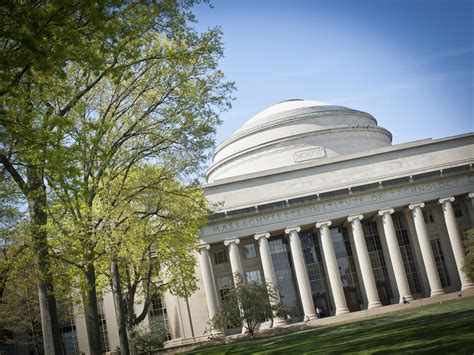 MIT gives admissions decisions to the Class of 2018 | MIT News ...