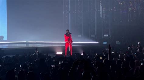 HUMBLE. - KENDRICK LAMAR LIVE [THE DAMN TOUR] - YouTube