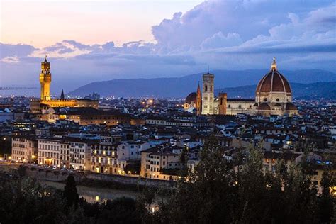 Five Reasons To Spend The Evening At Piazzale Michelangelo