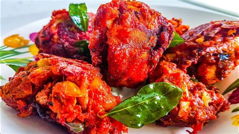 AYAM GORENG BEREMPAH ALA MAMAK (Spicy fried chicken Indian Style) - YouTube