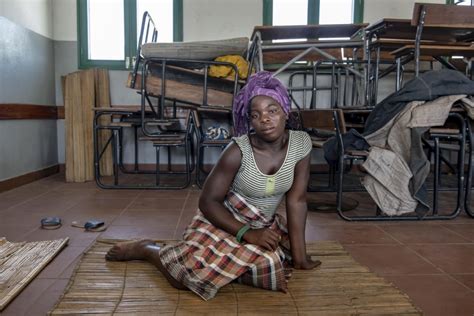 UNHCR aid for Cyclone Idai survivors arrives in Mozambique - UNHCR