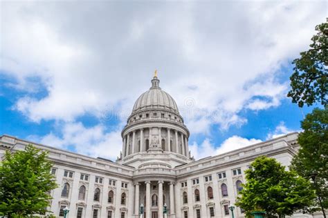 Wisconsin State Capitol Building Stock Photo - Image of monument, district: 149892600