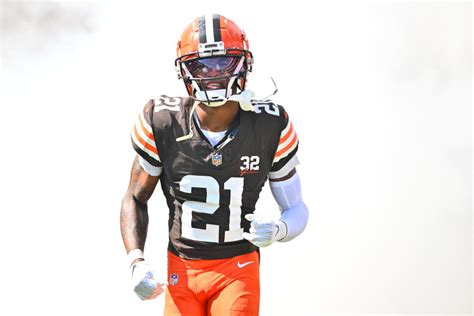 Browns CB Denzel Ward hints he will play vs. Texans - Yahoo Sports