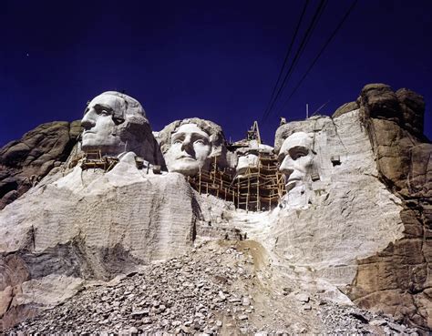 Mt Rushmore Light Show South Dakota | Shelly Lighting