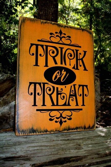 DIY Holiday Signs, Frightening and Exciting Halloween Ideas