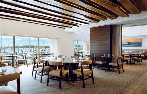 MainSail Restaurant at Newport Marriott | Newport, RI | Discover Newport