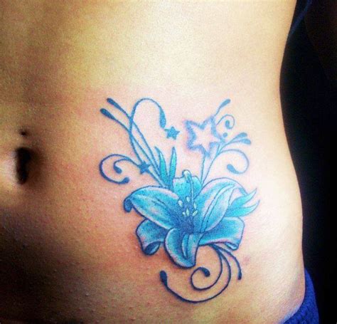 Tatuaje: Flor Azul - Tatuajes para Mujeres