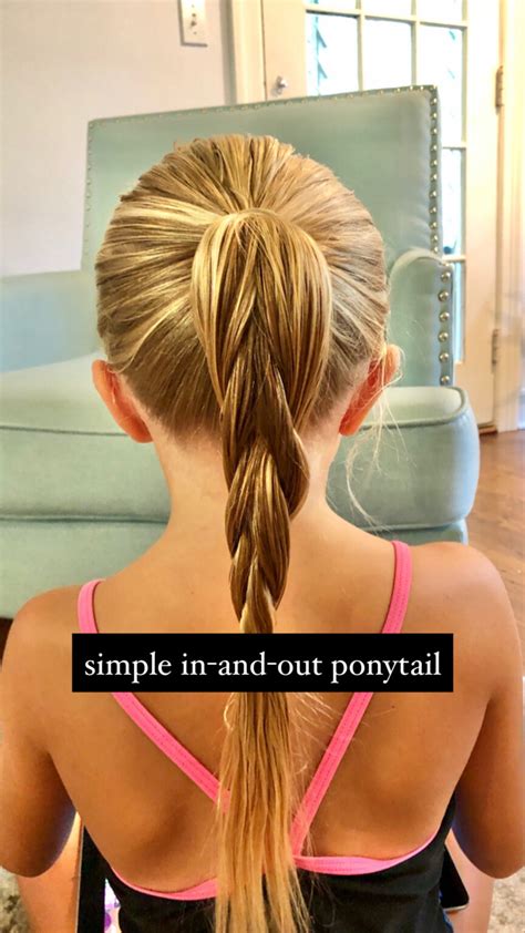 Ponytail Tutorial | How to Do a Basic Ponytail - Stylish Life for Moms