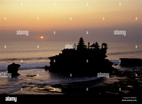 indonesia, bali, tanah lot Stock Photo - Alamy