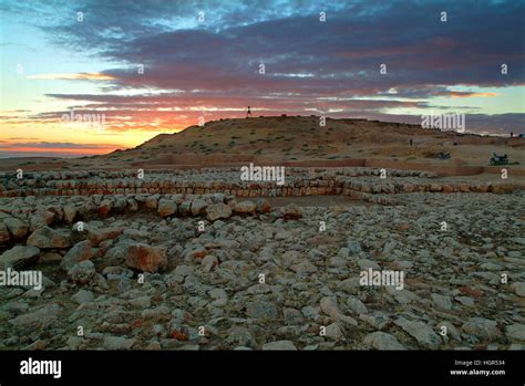 Sirya Ebla archaeological site Stock Photo - Alamy