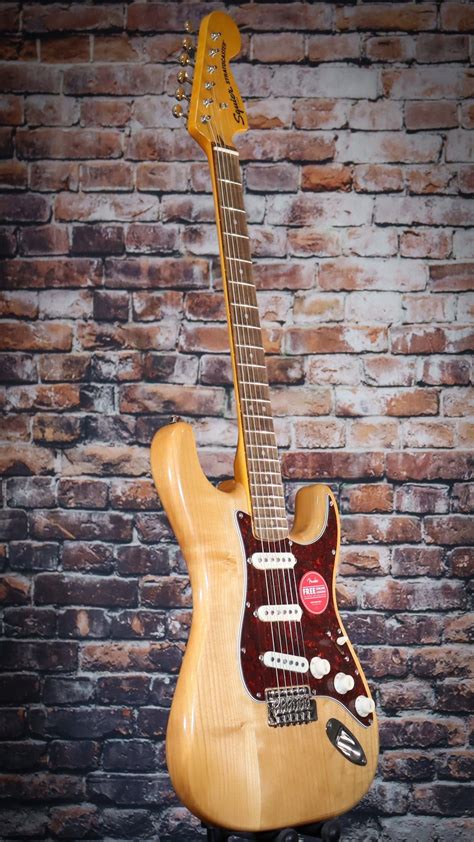 Squier Classic Vibe '70s Stratocaster | Natural in 2022 | Squier, Old school aesthetic, Easy play