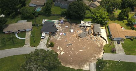 Massive Florida sinkhole grows as 2 more homes condemned