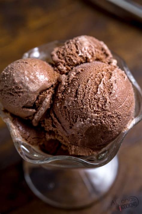 Easy NO-COOK Chocolate Ice Cream Recipe with Eggs! | Recipe | Chocolate ice cream recipe ...