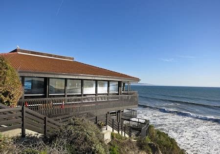 Ventana Grill, Pismo Beach, CA - California Beaches