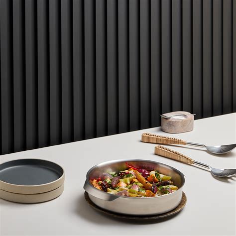 9-Inch Round Stainless Steel Pan - Oven & BBQ – Kana