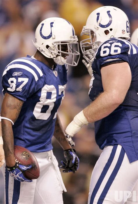 Photo: Colts Wayne and DeVan Celebrate touchdown - IND2010011611 - UPI.com