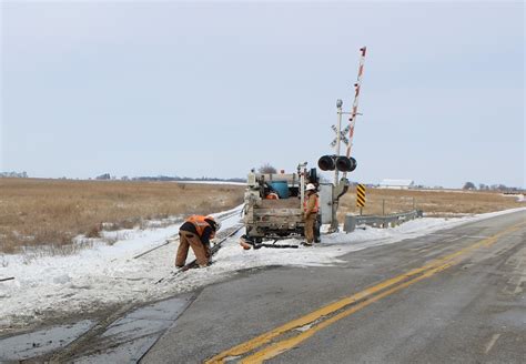 Iowa DOT snow plow bends blade on UP tracks south of Paton | ThePerryNews