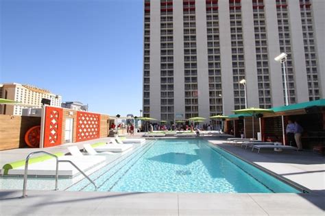 Vital Vegas Podcast: Plaza Pool, Bugsy Siegel, Vegas Edge