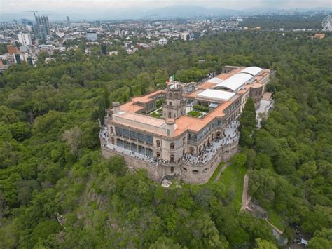 785 Chapultepec Castle Garden Images, Stock Photos, 3D objects ...