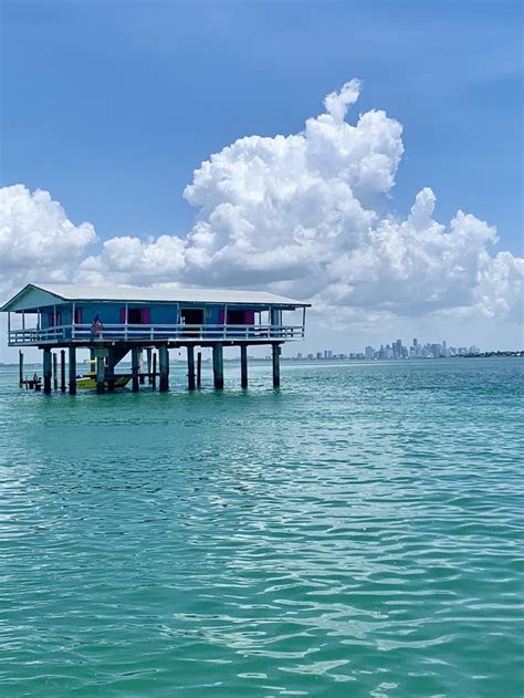 Stiltsville : r/Miami