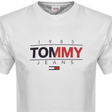 Tommy Jeans Essential Logo T Shirt White | Tommy jeans t shirt, Mens ...