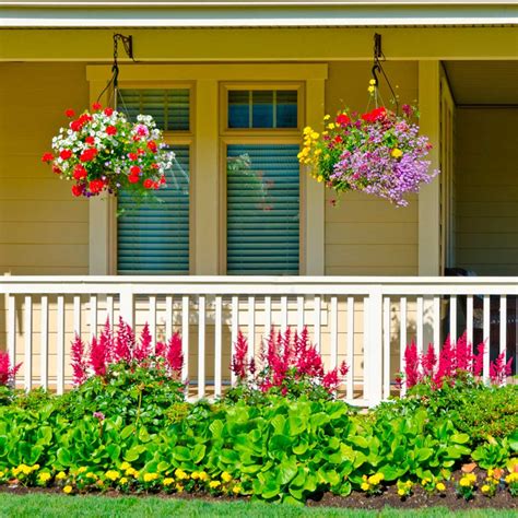 12 Simple Ways to Enhance Curb Appeal | The Family Handyman