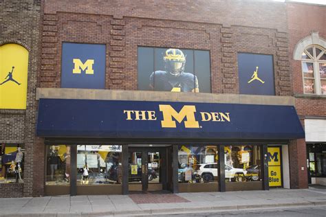 Michigan athletics partners with The M Den in first deal of its kind