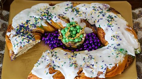 6 New Orleans bakeries that ship king cakes for Mardi Gras