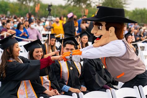 The Newsroom - UTRGV grads take the stage in Brownsville