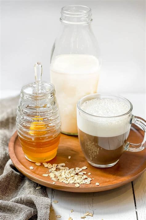 5 Minute Homemade Oat Milk Recipe - 31 Daily