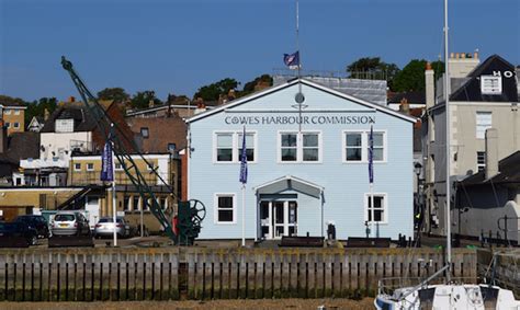 Cowes Harbour must remain open – Isle of Wight Observer News