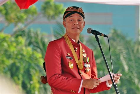 UMK 35 Kabupaten/Kota di Jateng Tahun 2020 Resmi Ditetapkan. Semarang Jawara dan Banjarnegara ...