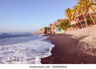 El Tunco Beach Salvador El Tunco Stock Photo 1044095014 | Shutterstock