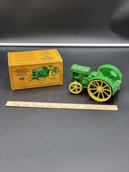 Ertl John Deere 1923 Model "D" Toy Tractor - Legacy Auction Company