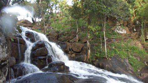 kothapalli waterfalls near paderu 24112013 - YouTube