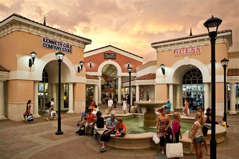 About Orlando International Premium Outlets® - A Shopping Center in Orlando, FL - A Simon Property