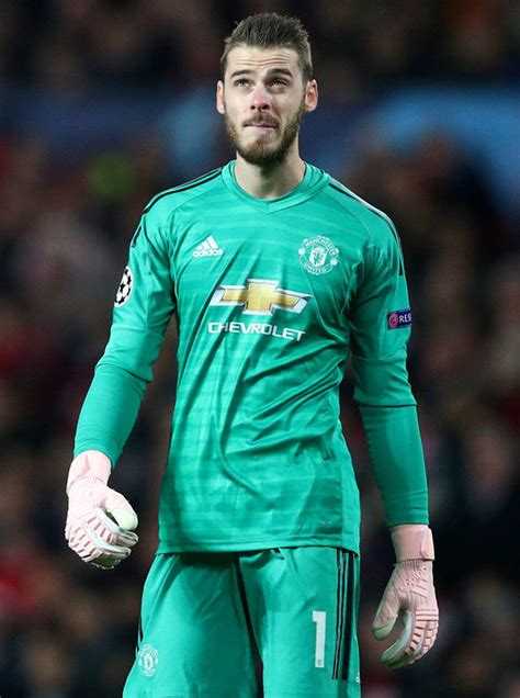 Man Utd news: Jose Mourinho confirms David de Gea contract fears amid ...