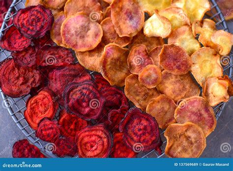 Colorful Dried Vegetable Chips from Dehydrator Stock Image - Image of vegetable, chips: 137569689