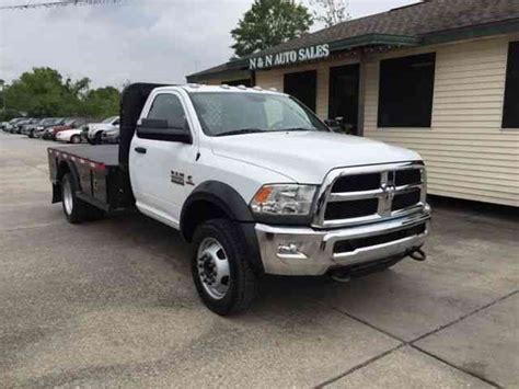 Dodge Ram 5500 Flatbed (2015) : Flatbeds & Rollbacks