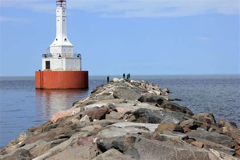 Lake Superior Lighthouses - Lake Superior Circle Tour