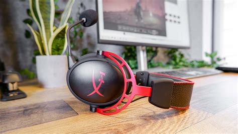 HyperX Cloud Alpha Wireless review | Tom's Guide