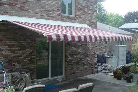 SunSetter Motorized (Acrylic Fabric) with Vinyl Cover – Awnings By Paul