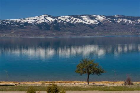 Bear Lake, Utah - A Turquoise Paradise in Snowy Mountains | Roads Less ...