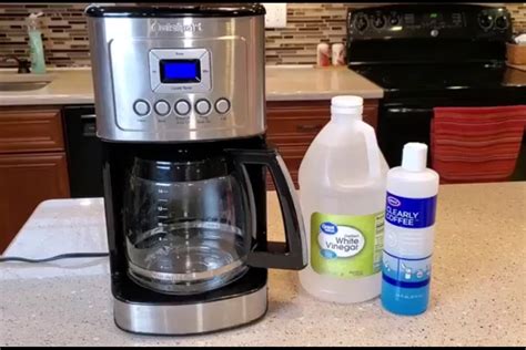 How to Clean Coffee Maker with Vinegar Cuisinart