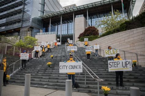 Seattle Residents Demand COVID Relief at City Hall – Transit Riders Union